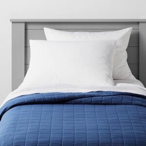 Pillowfort Full Queen Box Stitch Microfiber Kids Quilt Navy OEKO-TEX Bedding